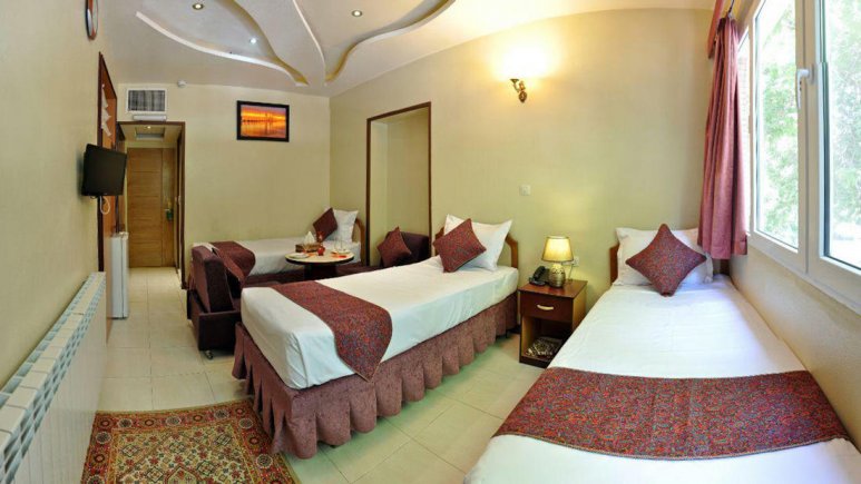 اتاق سه تخته هتل پارس اصفهان